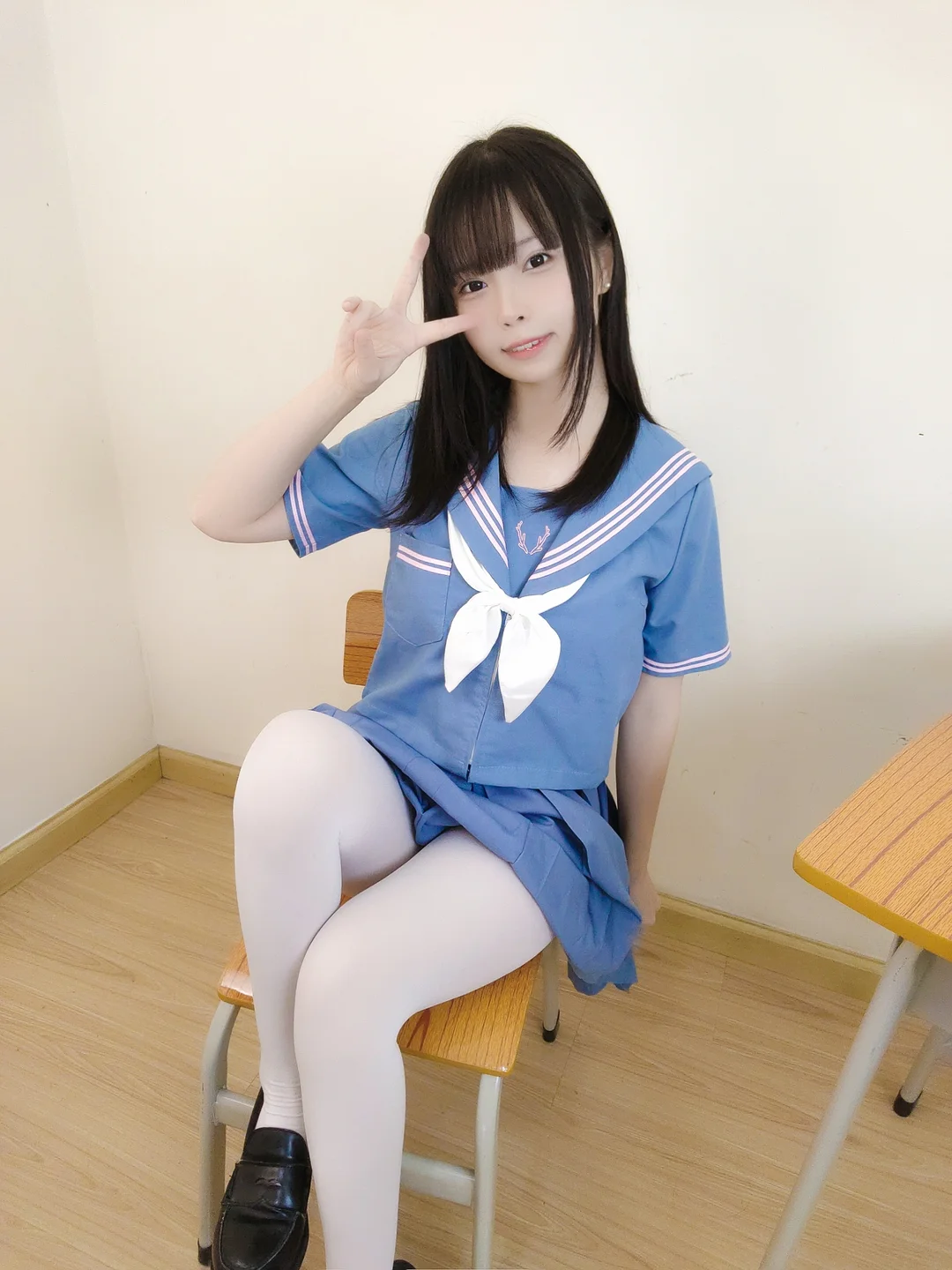 十万珍吱伏特 - 撸猫日记 [102P,1V-305MB] tg@simisebaisi 【丝足阁】055.webp
